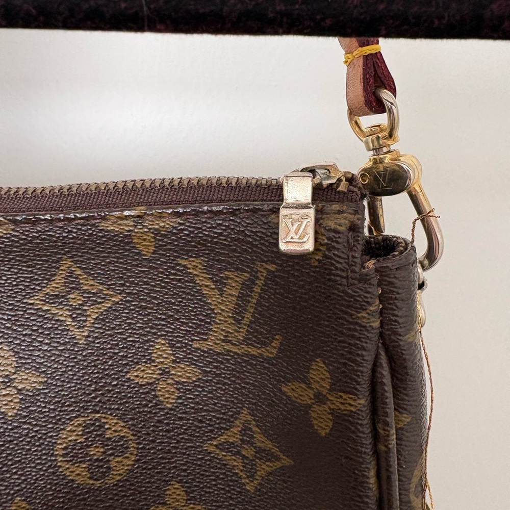 Louis Vuitton Brown Monogram Clutch - Picture 3 of 6